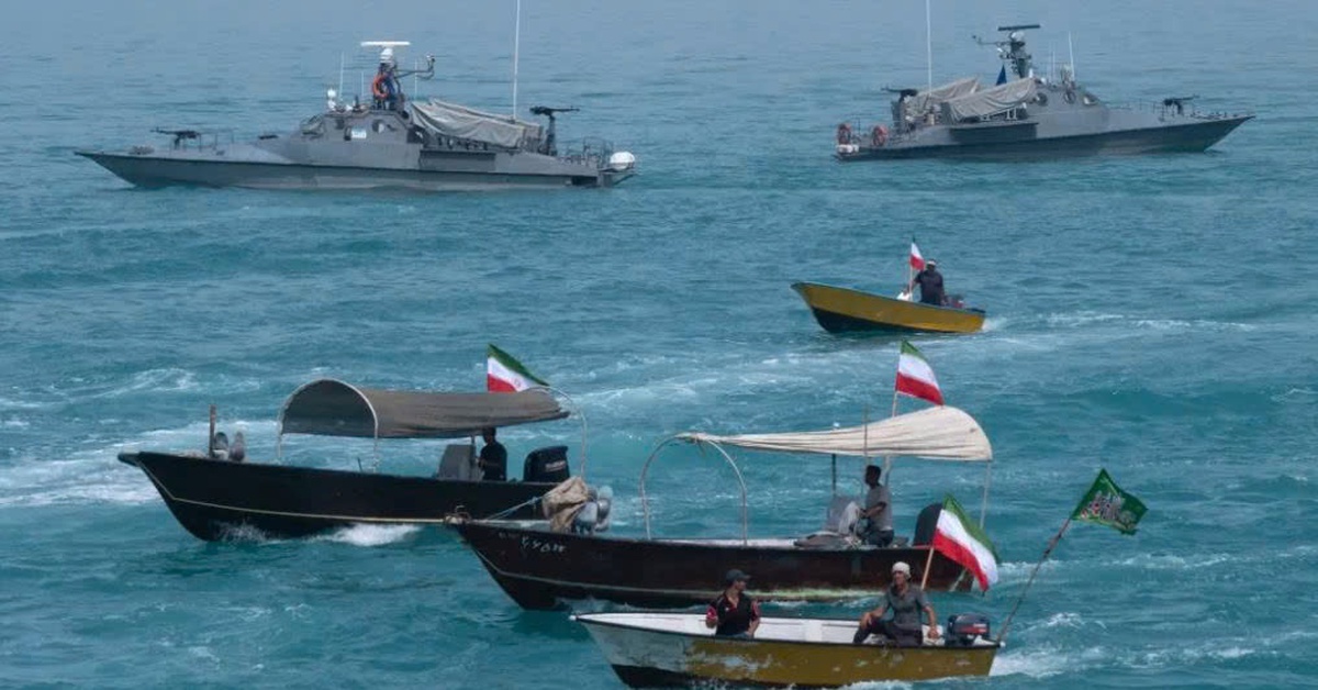 Trung Đông tối 18-4: Rộ tin tàu Iran nổ súng vào tàu chở dầu ở eo biển Hormuz