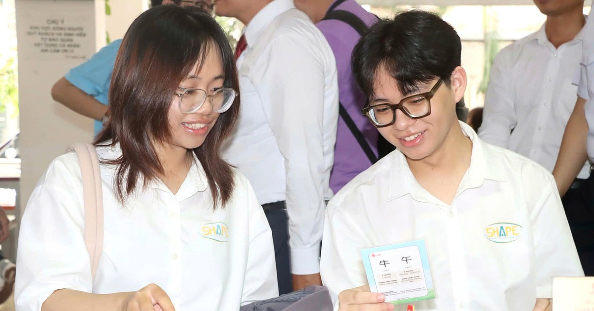 Trao chìa khóa bước ra trường quốc tế