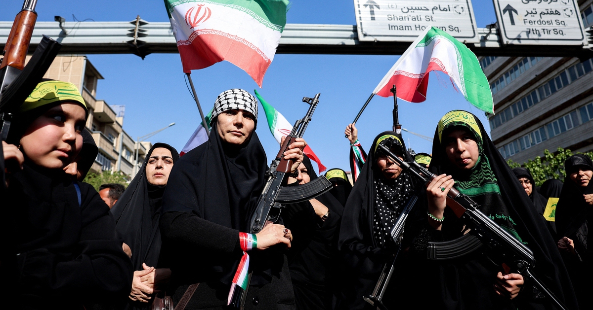 Tin tức thế giới 19-4: Iran nói đàm phán với Mỹ tiến triển, nhưng vẫn đóng eo biển Hormuz