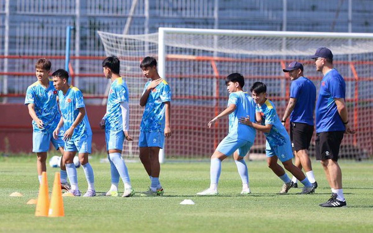 Trực tuyến U17 Indonesia - U17 Việt Nam (19h30): Vé đầu bảng cho Việt Nam?