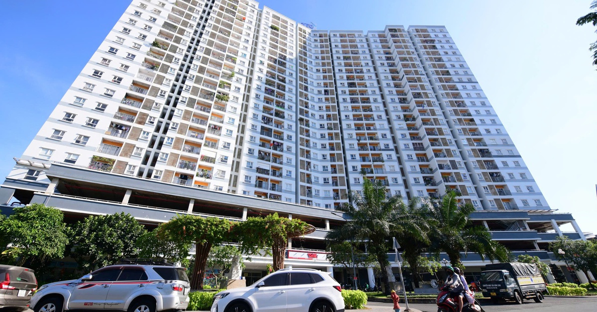 Nguồn cung ít và tỉ lệ chọi cao, nhà ở xã hội âm thầm tăng giá