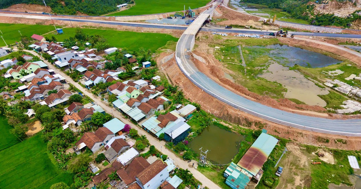Thi công cao tốc Chí Thạnh - Vân Phong gây nứt nhà: Chi trả bồi thường, hỗ trợ cho dân bị ảnh hưởng