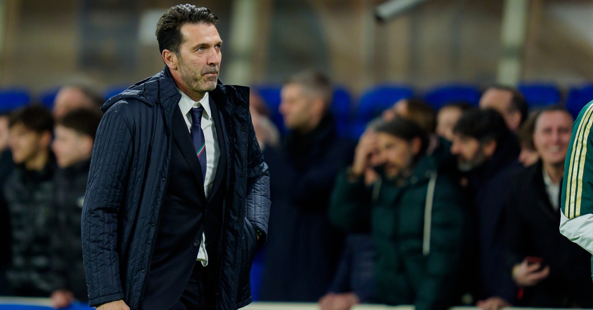 Buffon và chủ tịch liên đoàn cùng từ chức, bóng đá Ý rơi vào khủng hoảng