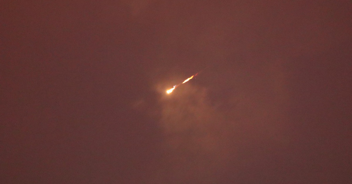 Trung Đông sáng 3-4: Liên minh tìm cách giải cứu tàu ở Hormuz; Iran không kích UAE, Bahrain, Israel