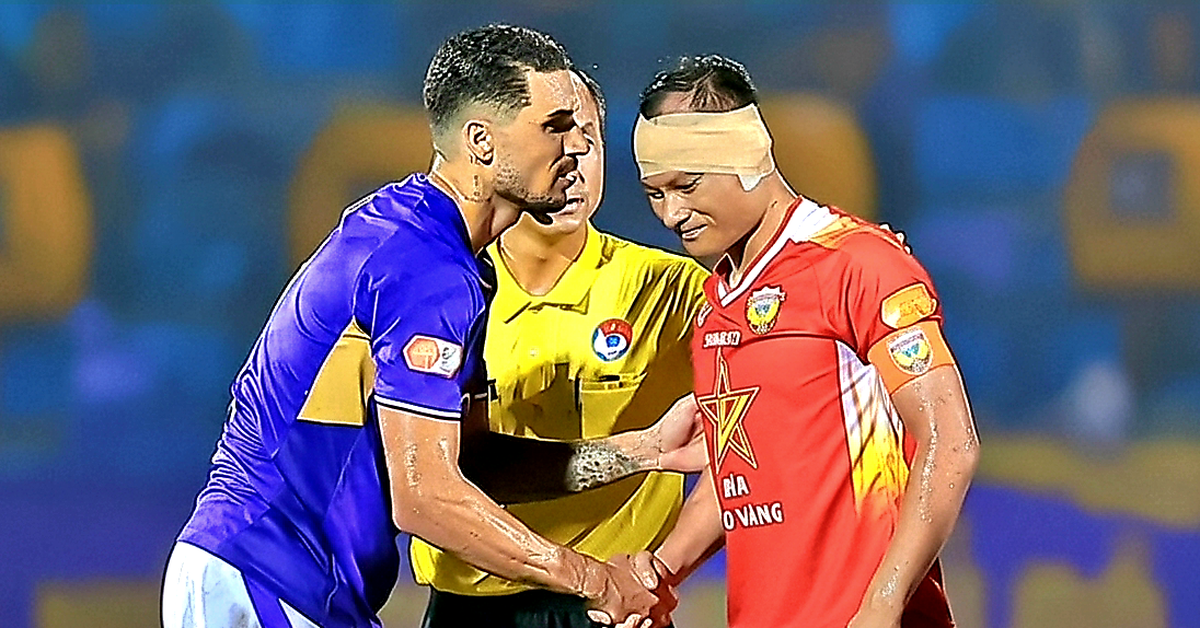 Trọng Hoàng vừa thi đấu V-League vừa đi học làm huấn luyện viên