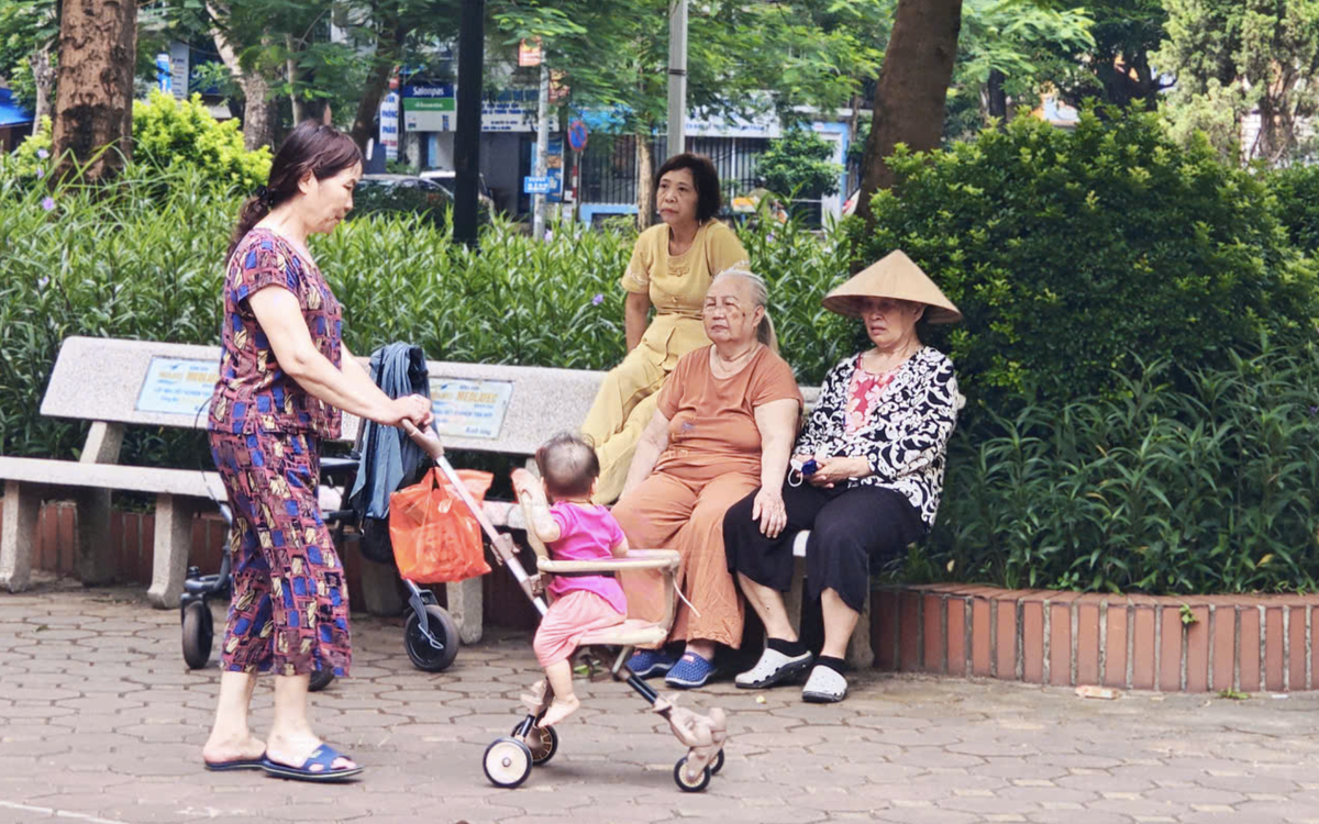 Mới lạ ứng dụng đặt người chăm sóc cha mẹ già chuẩn y khoa tại nhà