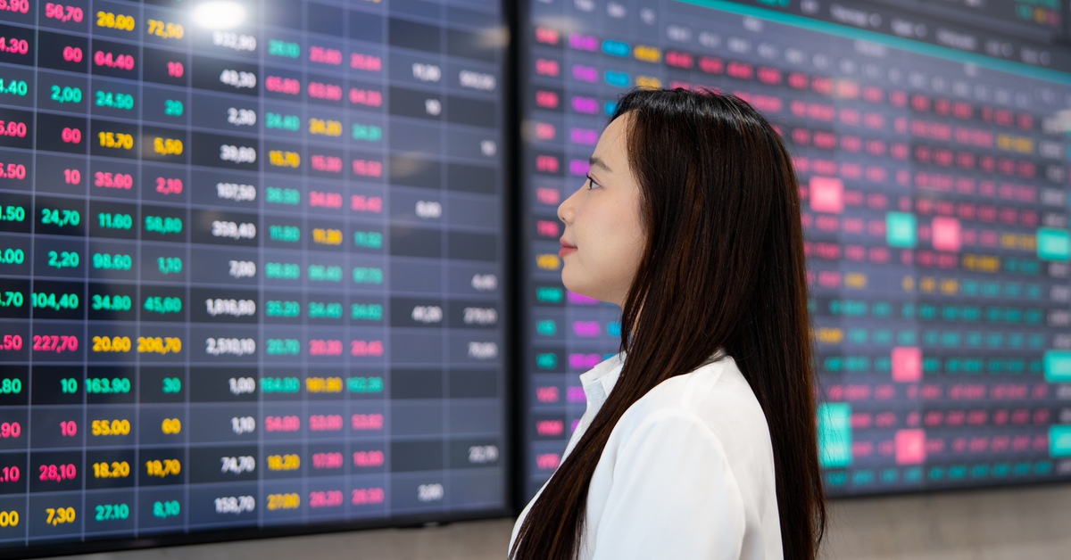 Chứng khoán 2-4: ‘Đi săn’ cổ phiếu mùa đại hội đồng cổ đông, nhà đầu tư cần lưu ý gì?