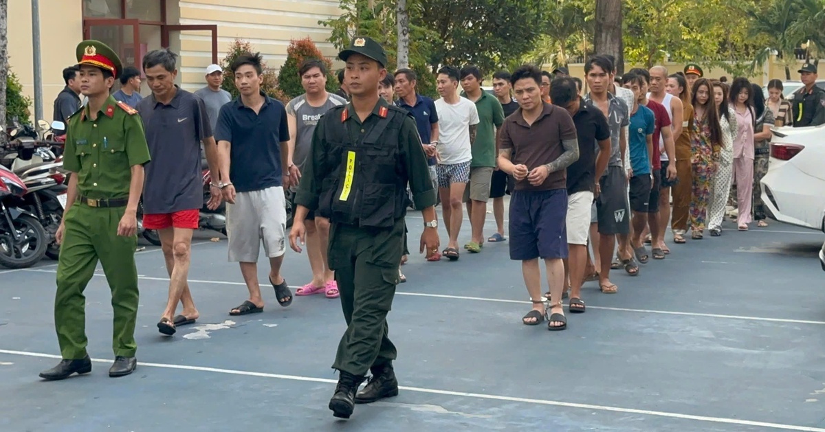 Công an TP.HCM phá đường dây ma túy liên tỉnh, bắt nhiều người trong một gia đình