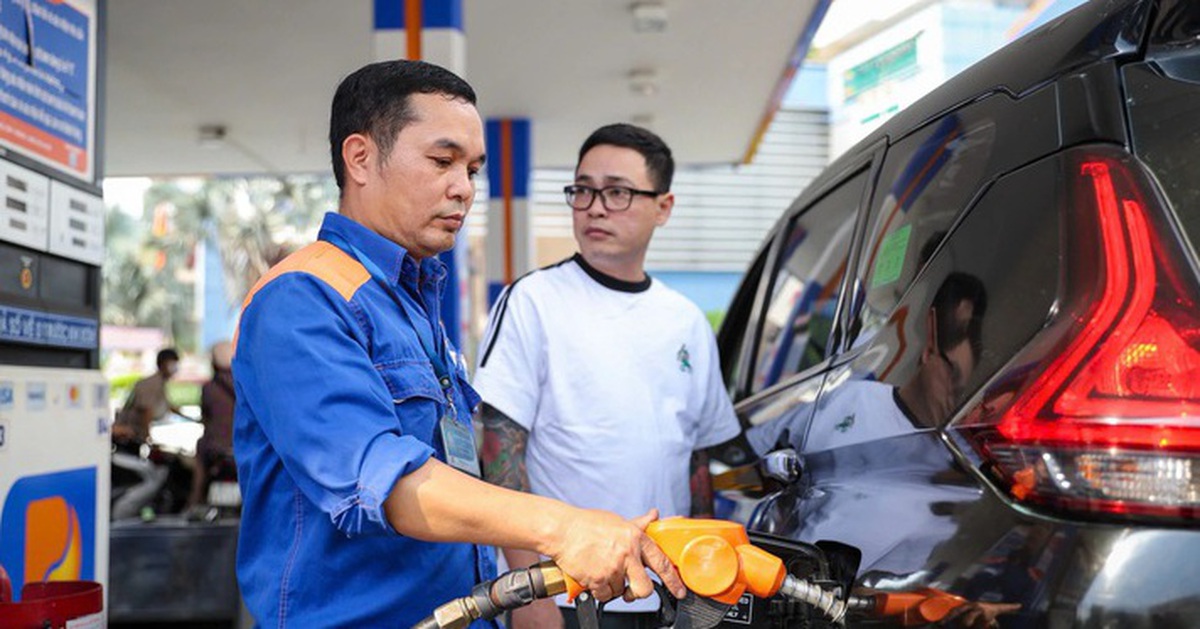 Giá xăng Việt Nam thấp hơn nhiều nước, Singapore lên hơn 70.000 đồng/lít, Thái Lan gần 35.000 đồng
