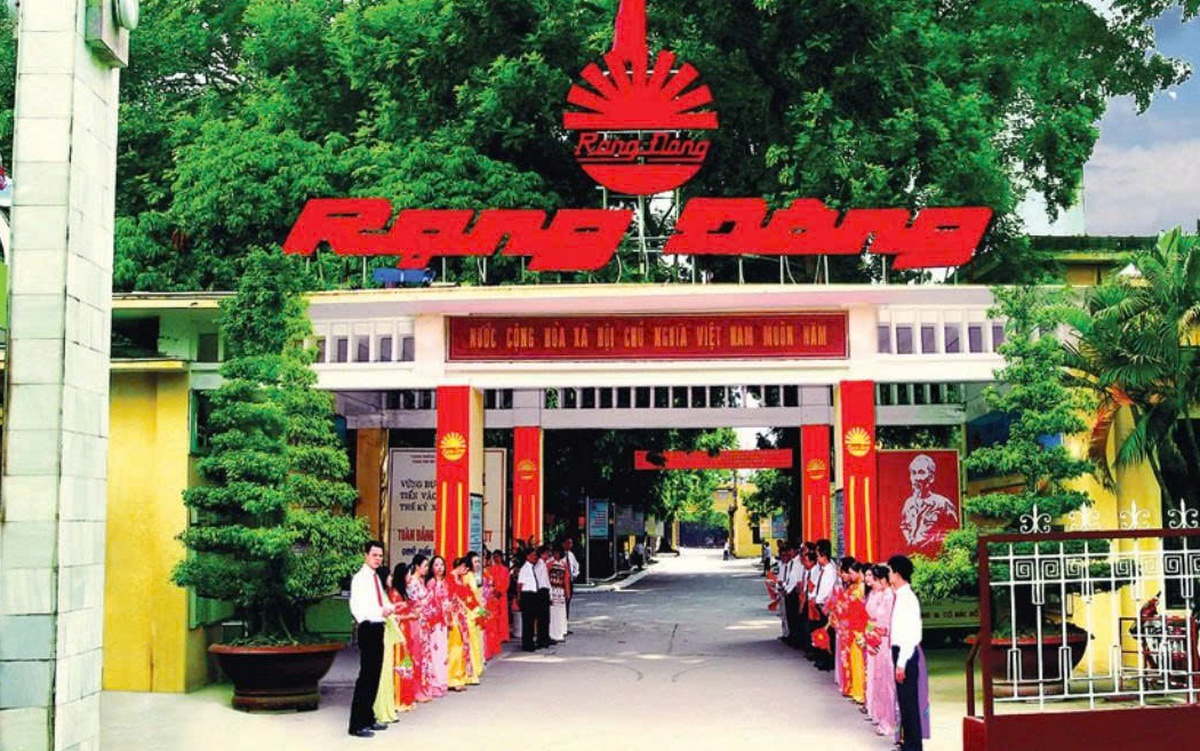 Lợi nhuận Bóng đèn phích nước Rạng Đông 'bốc hơi' trước 'cơn đại hồng thủy' hàng Trung Quốc