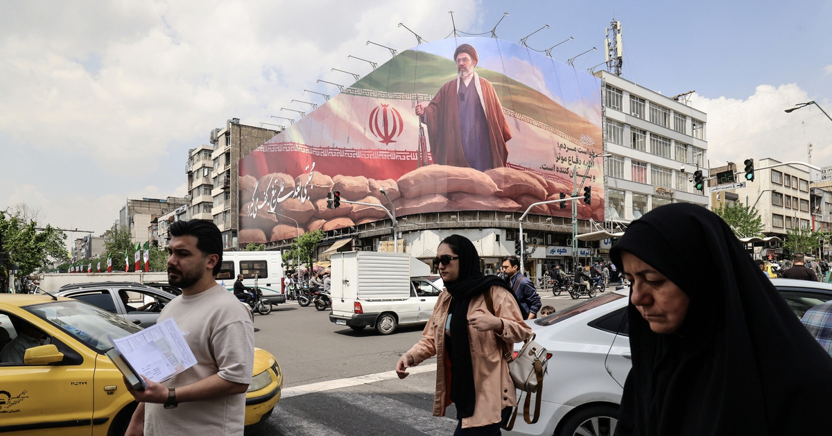 Trung Đông tối 20-4: Iran đang xem xét tích cực việc đàm phán với Mỹ, ông Tập nói về Hormuz