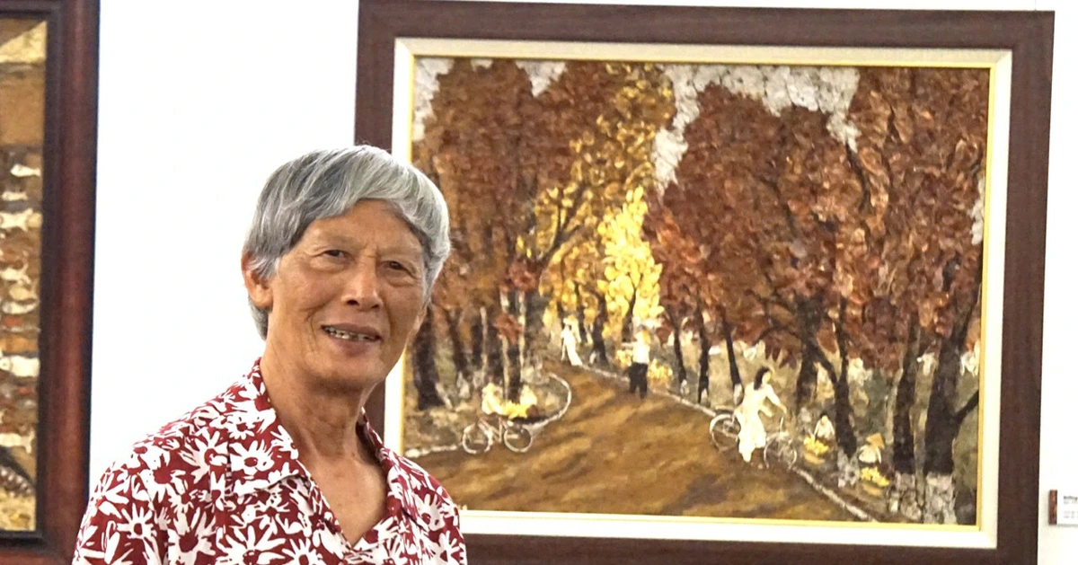 Người đàn ông hơn 60 năm nhặt lá rụng, vỏ hành để 'vẽ' tranh