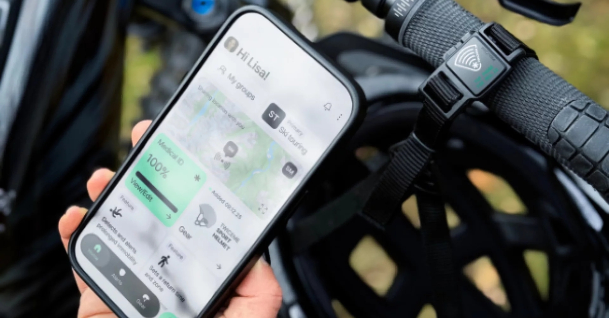 Thiết bị biến mọi mũ bảo hiểm hiện hành trở nên thông minh, không cần pin, không cần sạc