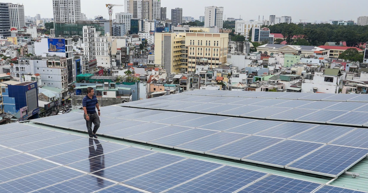 'Điện hóa' xu hướng sống: Chạy xe điện, lắp điện mặt trời và bài toán lợi ích đang rõ dần
