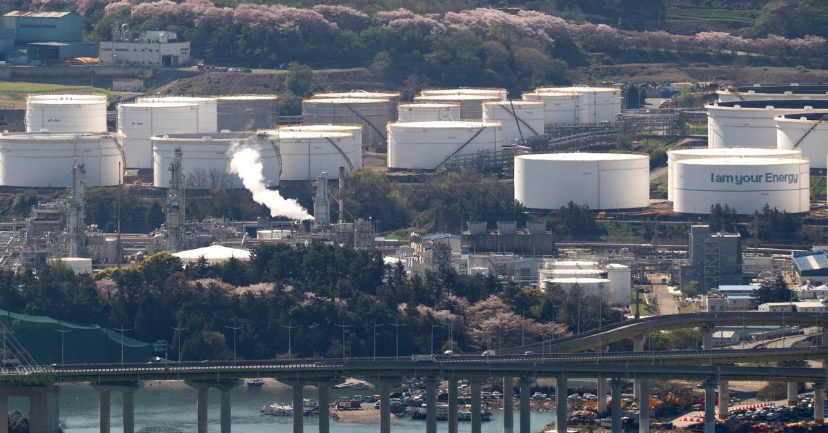 Giá dầu giảm khi hạn chót ngừng bắn cận kề, đàm phán Mỹ - Iran vẫn bế tắc