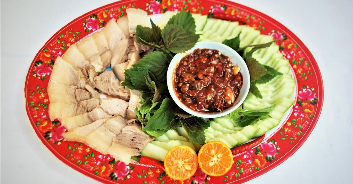 Dưa gang đầm phá quả to, xắt ra mà chấm mắm rò Thuận An