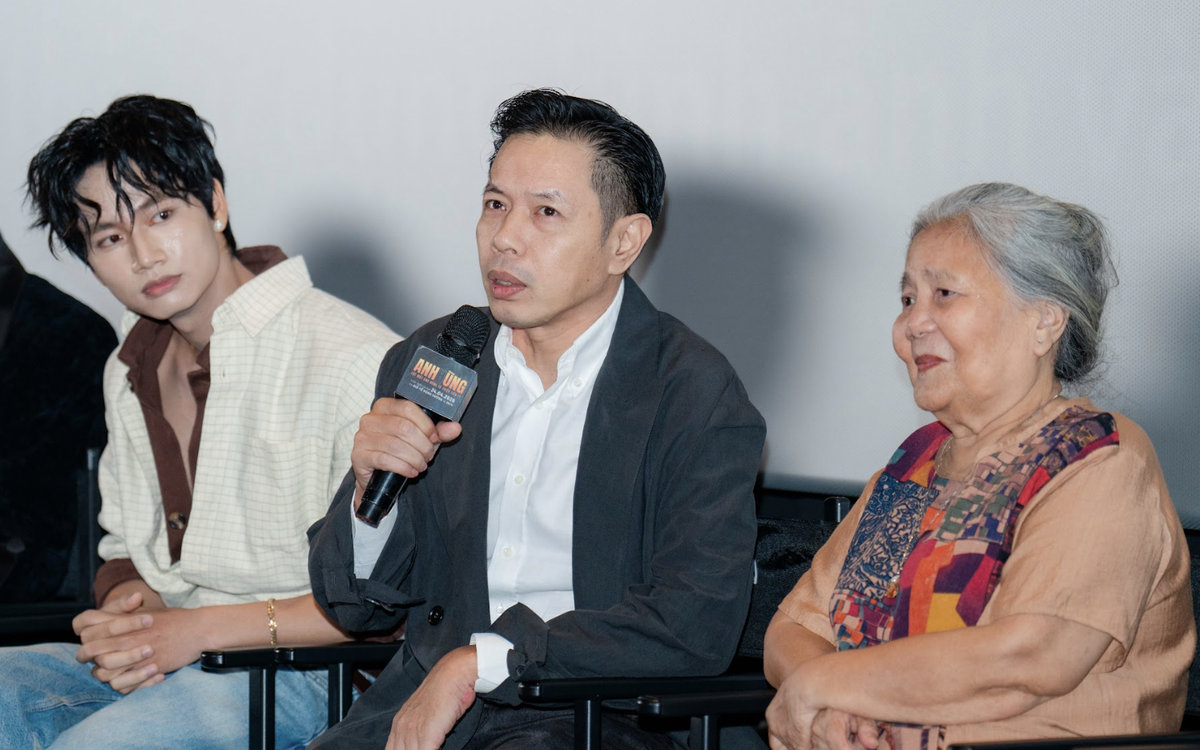 Thai Hoa accepts losing her honor if she falls into a situation like the movie Hero