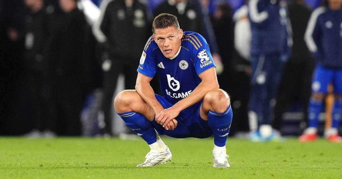 Leicester xuống giải hạng 3 Anh