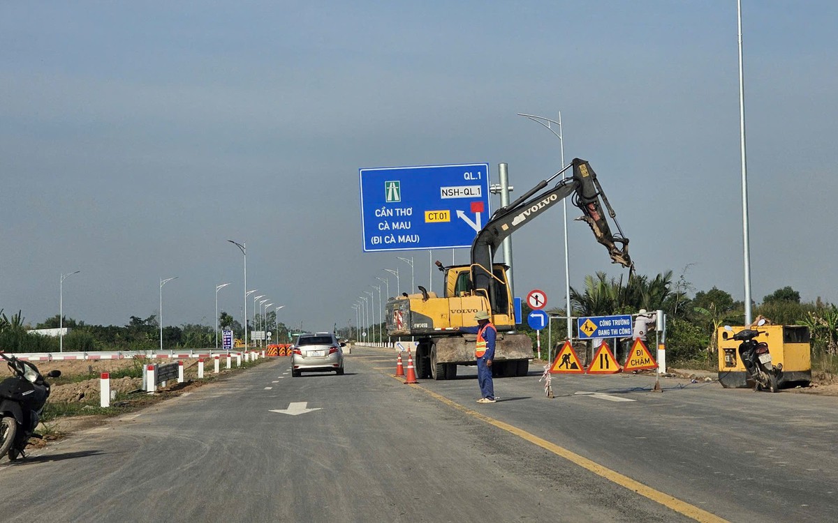 Kiểm điểm trách nhiệm chậm hoàn thành đường cao tốc Cần Thơ - Cà Mau