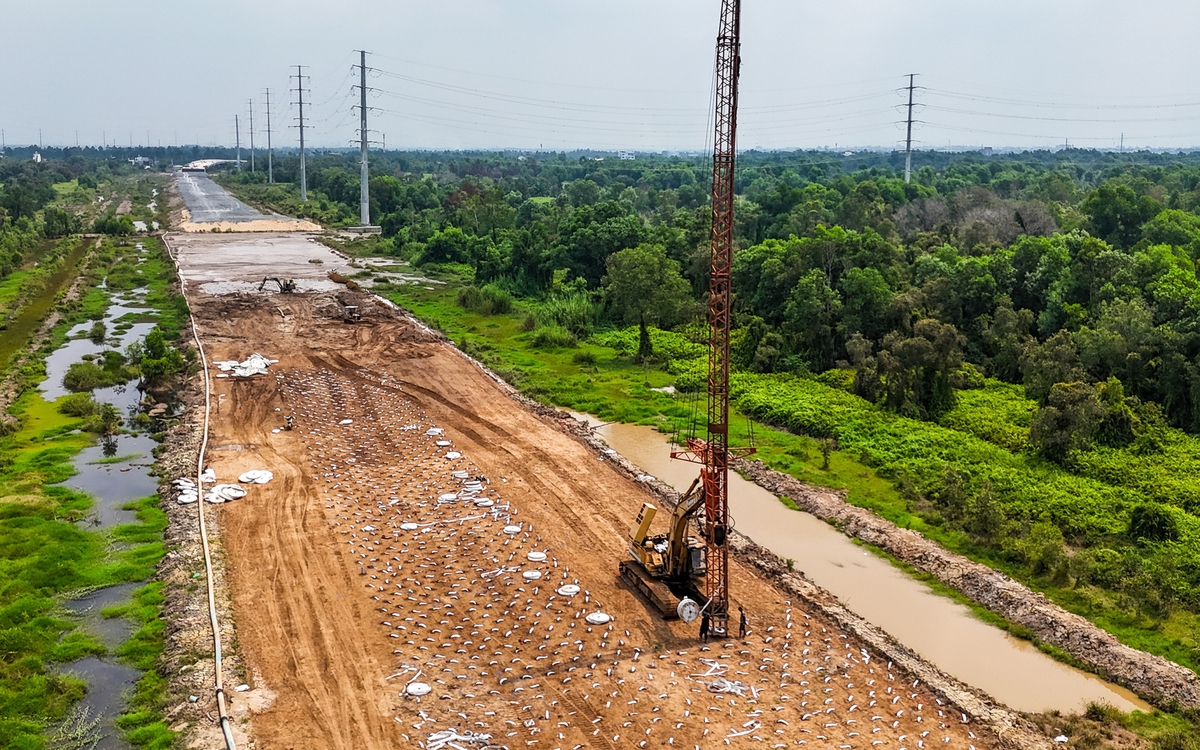 UBND TP.HCM: Vành đai 3 không kịp tiến độ phải báo cáo rõ