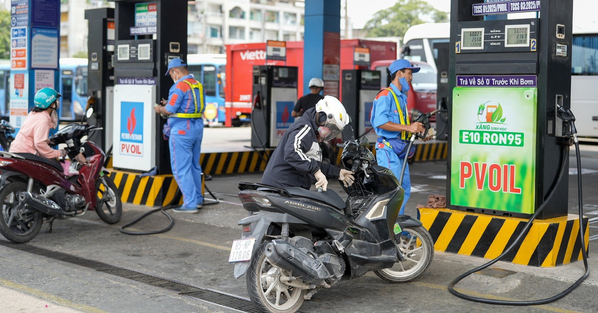 Muốn phát triển phải chuyển đổi xanh