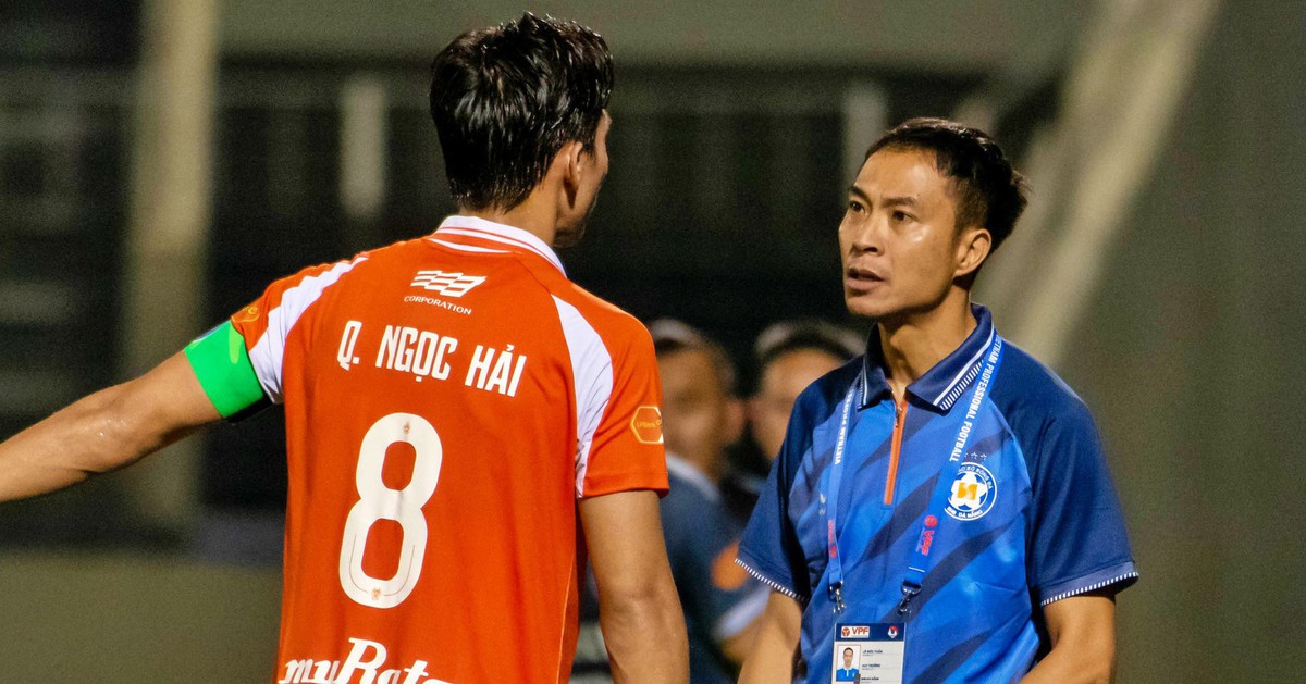 HLV Lê Đức Tuấn tìm lời giải cho 'sai lầm chết chóc'