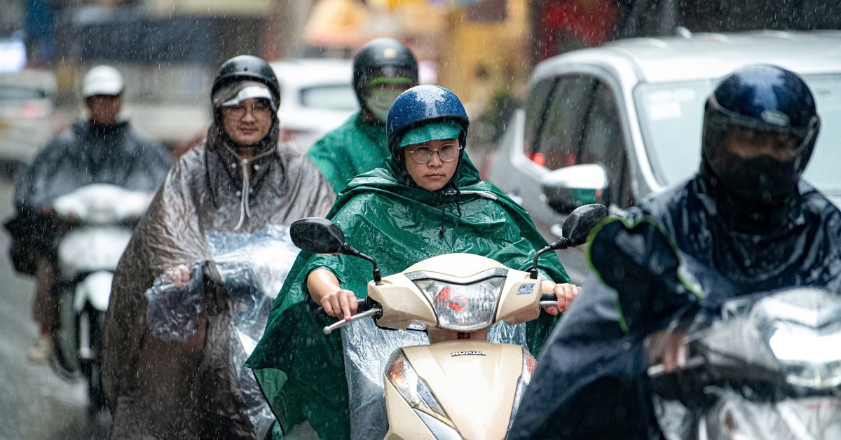 Từ đêm nay, miền Bắc có nơi mưa to, Nam Bộ sắp nắng nóng diện rộng