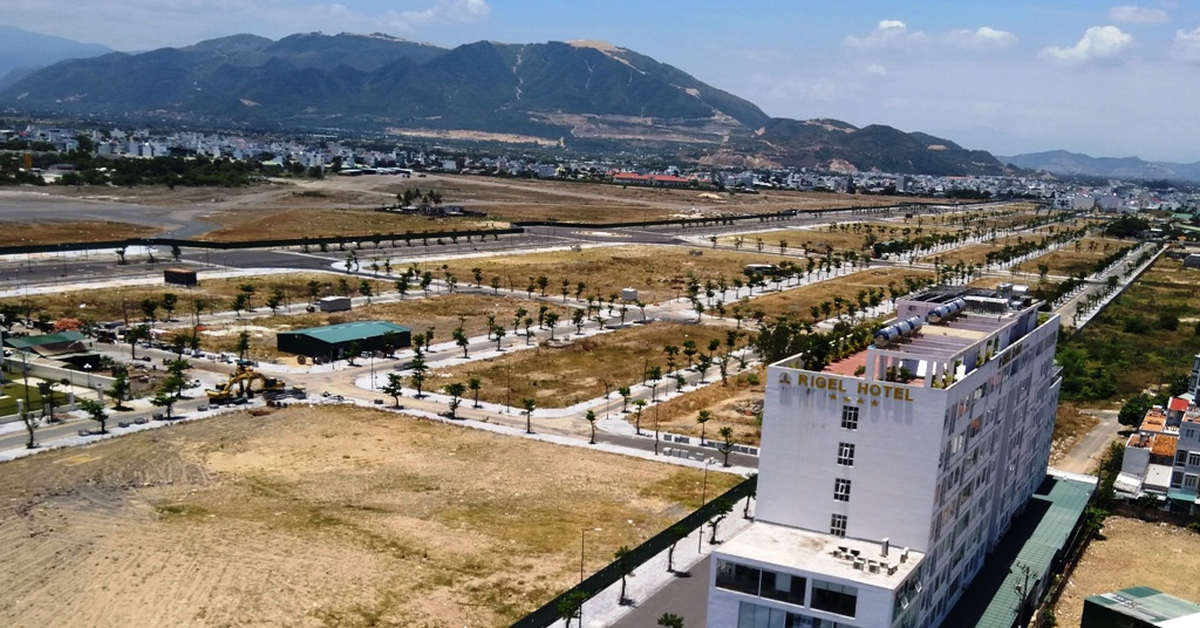 Dự án của Phúc Sơn tại sân bay Nha Trang: Hàng trăm người mua đòi chủ đầu tư giao đất