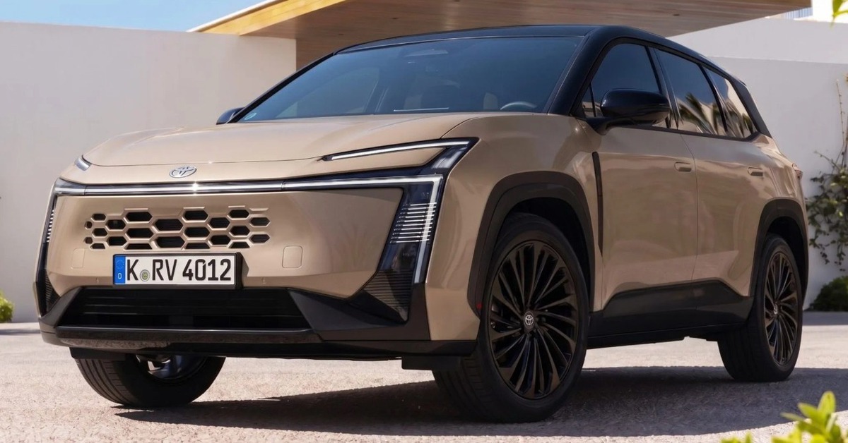 Toyota Corolla Cross đời mới tiệm cận SUV C, nội thất lột xác, dễ thêm bản PHEV