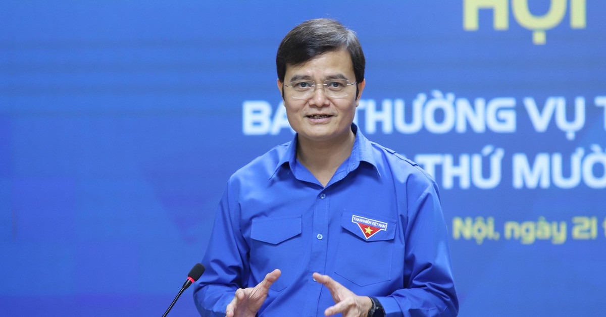 Áp lực học tập, việc làm, môi trường mạng ngày càng đè nặng lên thanh niên