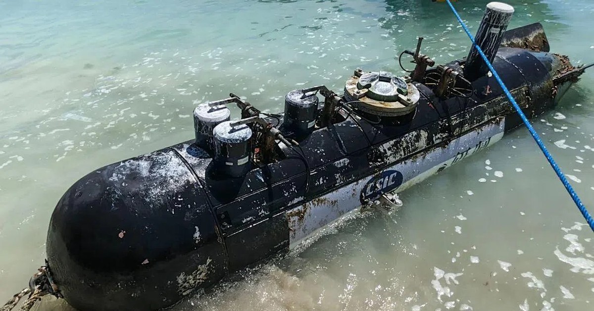 Liên tiếp phát hiện 3 'vật thể lạ giống tên lửa' ngoài khơi Indonesia