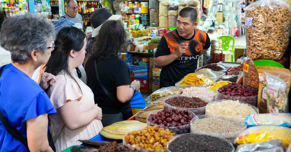 Ngưỡng chịu thuế hộ kinh doanh: Sẽ nâng lên 1 tỉ đồng/năm