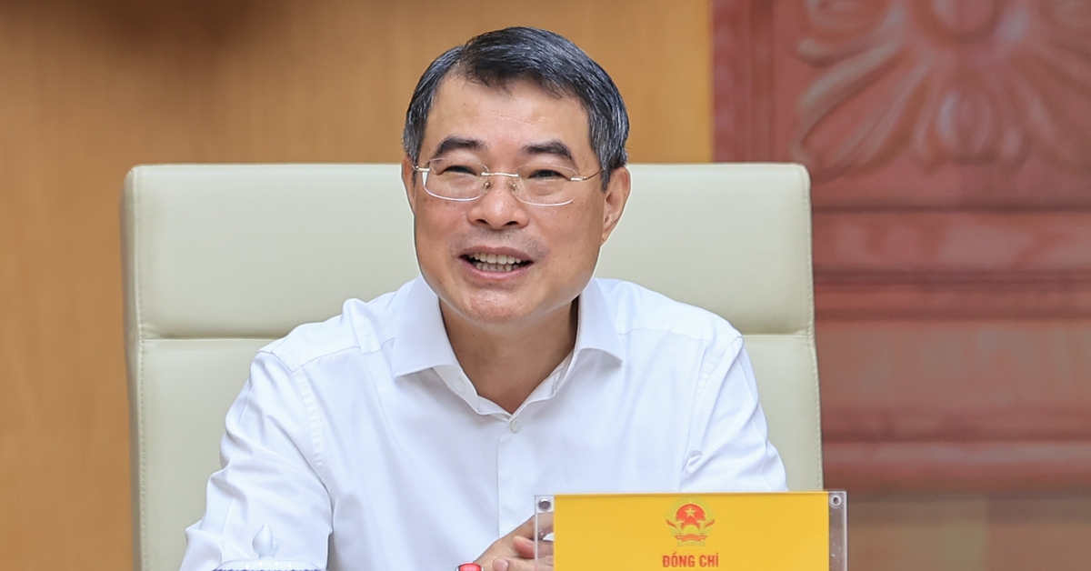 Thủ tướng: Bộ Công Thương chịu trách nhiệm không để thiếu điện, xăng dầu trong mọi tình huống