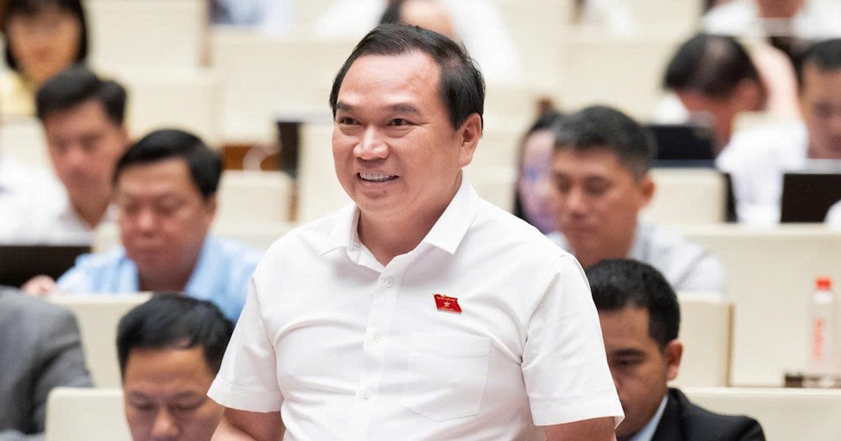 Có thể phát sinh luật sư công là cấp trên hoặc cấp dưới của thẩm phán, kiểm sát viên, điều tra viên?