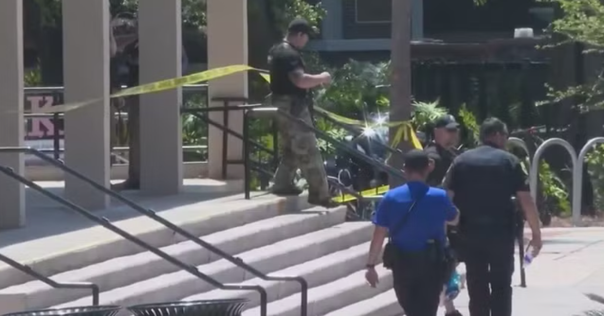 ChatGPT có thể bị coi là ‘đồng phạm’ trong vụ xả súng ở Florida