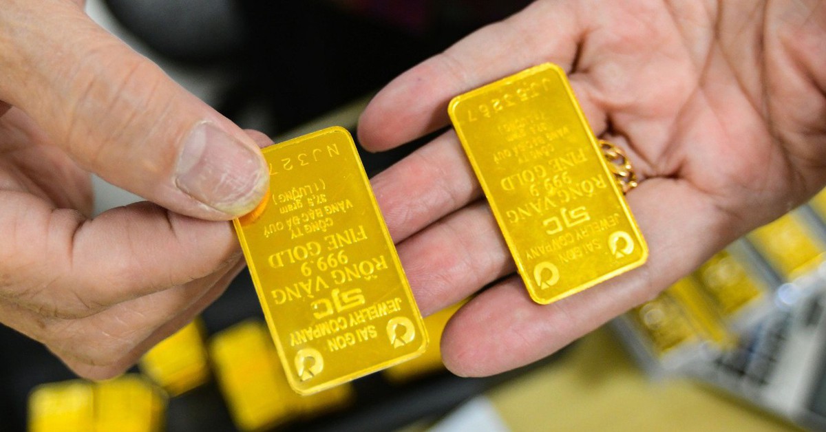 Giá vàng thế giới bất ngờ giảm về sát 4.700 USD/ounce