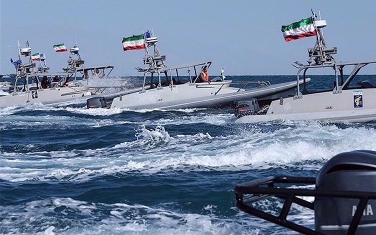 Trung Đông tối 23-4: Mỹ kiểm tra tàu bí ẩn; Iran tuyên bố chờ sẵn tàu chiến Mỹ