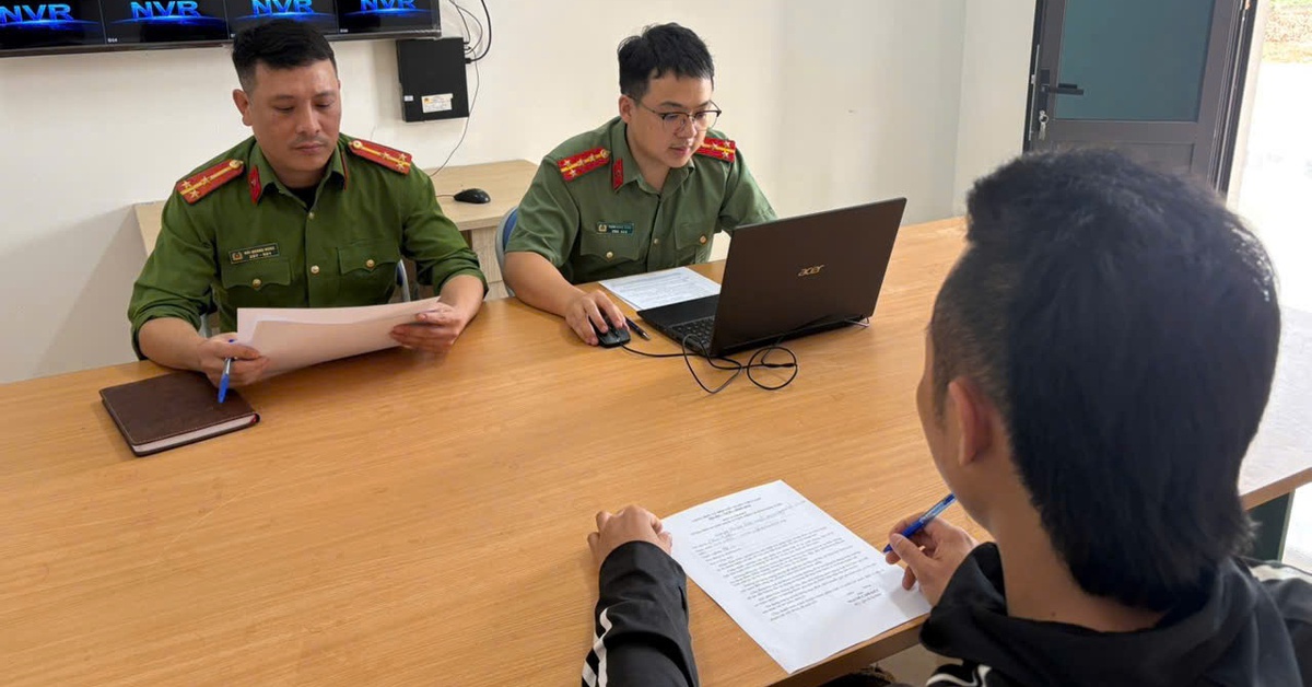 'Tiktoker Hoài Núi' bị xử phạt vì đăng clip có hành động phản cảm