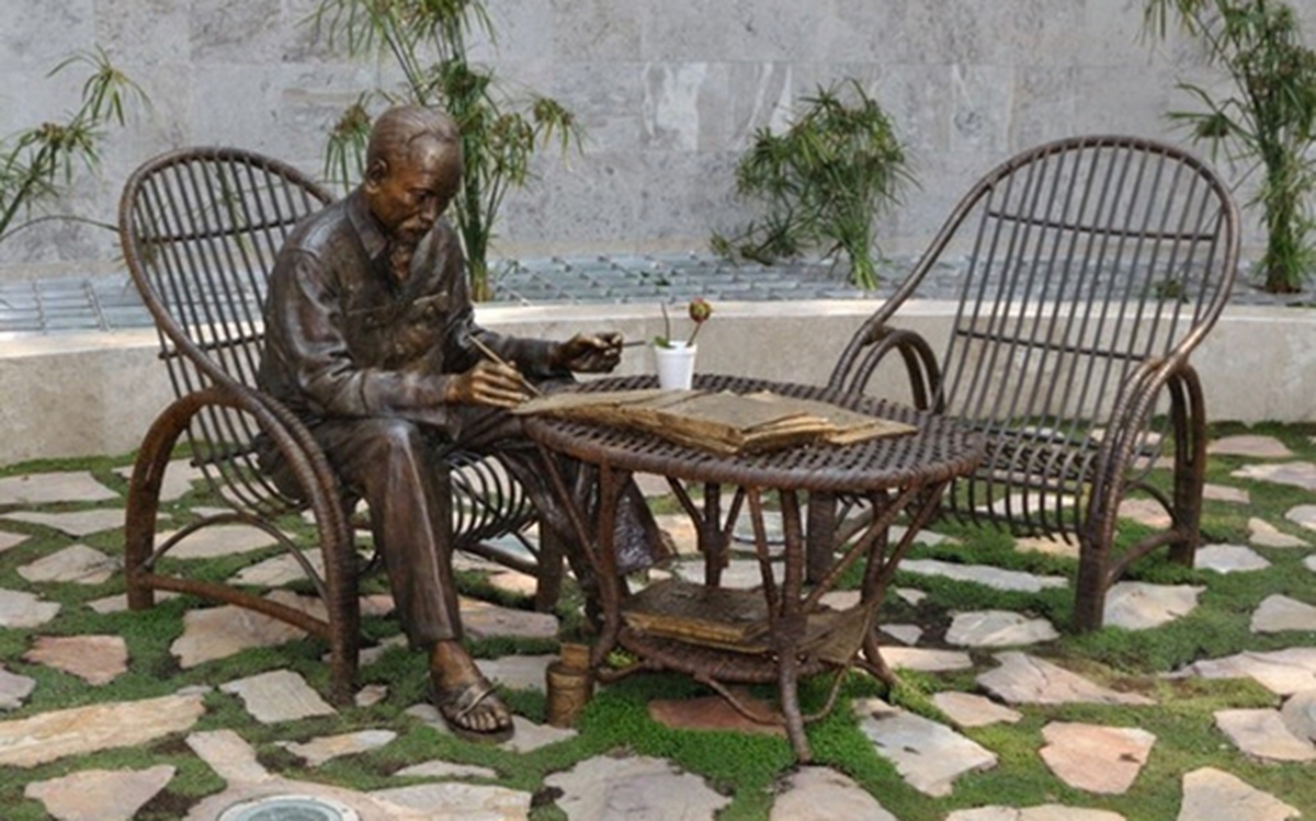 Bộ Ngoại giao phản hồi thông tin tượng Bác Hồ được di dời ở Mexico