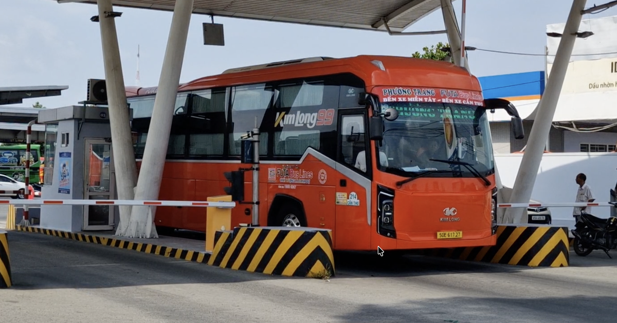 Lễ 30-4, xe Phương Trang tăng giá vé 40%