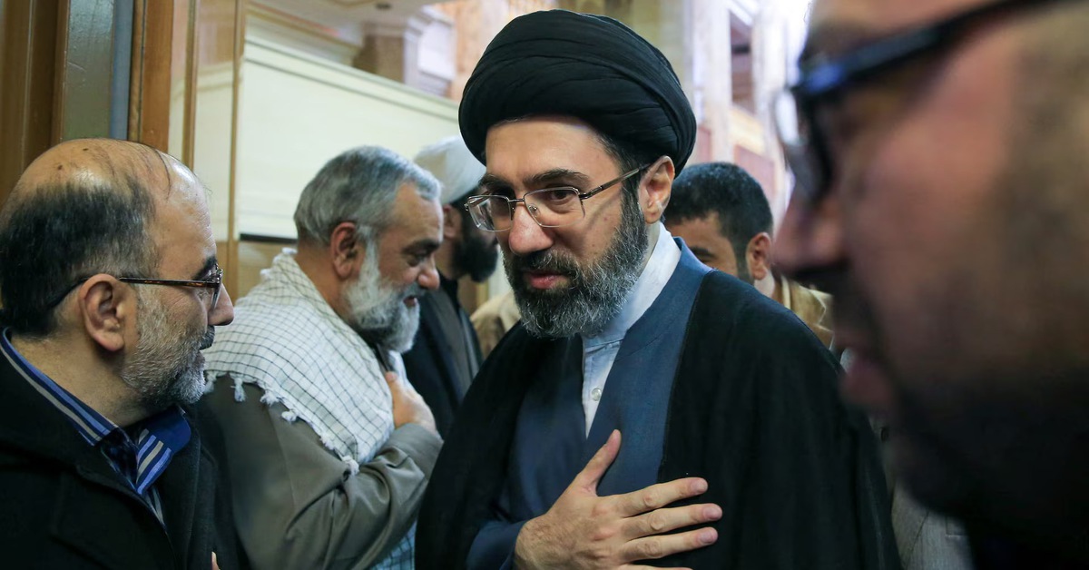 Báo New York Times: Lãnh tụ tối cao Iran điều hành đất nước qua thông điệp viết tay