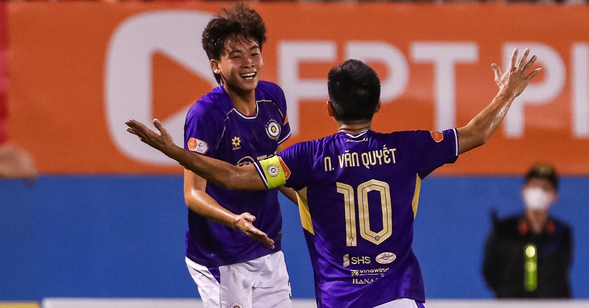 Cầu thủ trẻ Nguyễn Anh Tiệp tỏa sáng, giúp CLB Hà Nội thắng Ninh Bình