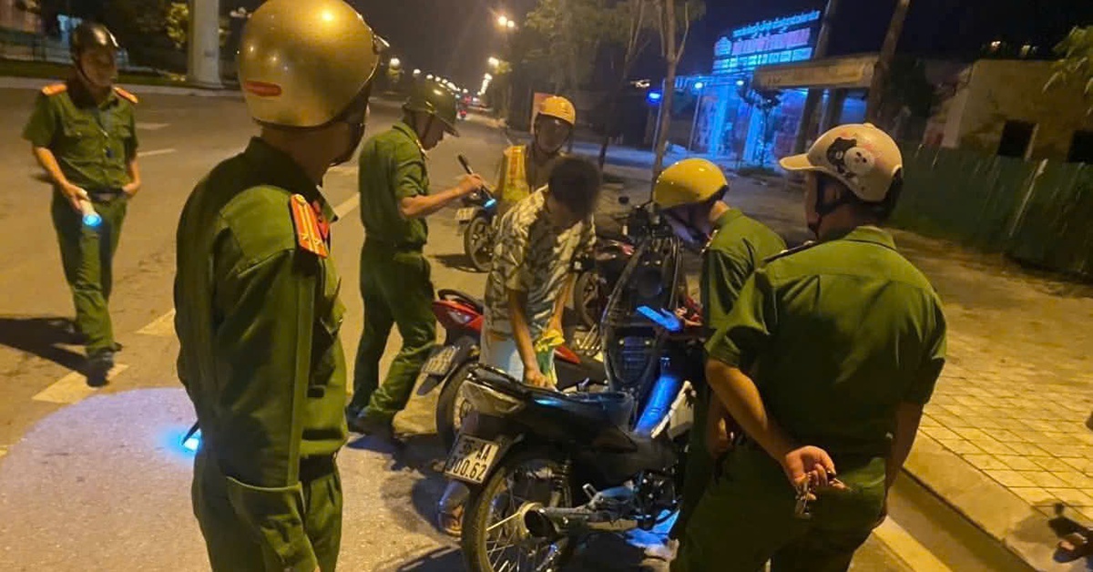 Sầm Sơn công khai đường dây nóng hỗ trợ du khách