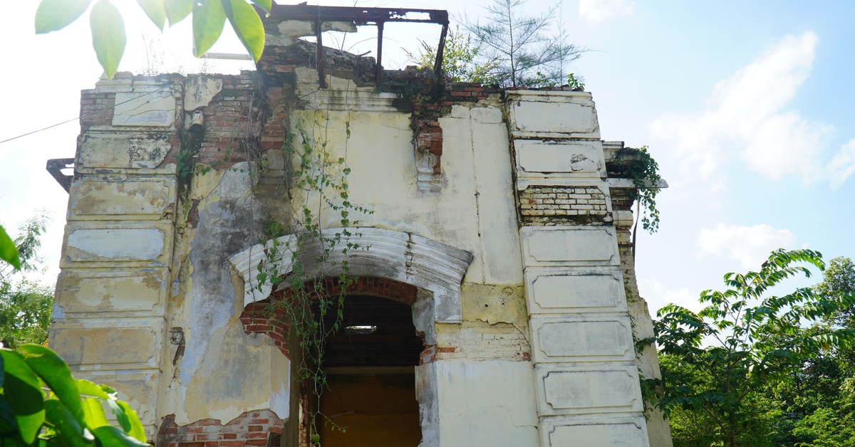 Kỷ luật 5 đảng viên, thanh tra toàn diện dự án nâng cấp Dinh tỉnh trưởng Gò Công