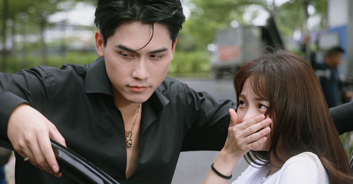 Vì mẹ anh phán chia tay chiếu fast-track xem trước: Chiều hay 'bào' fan?