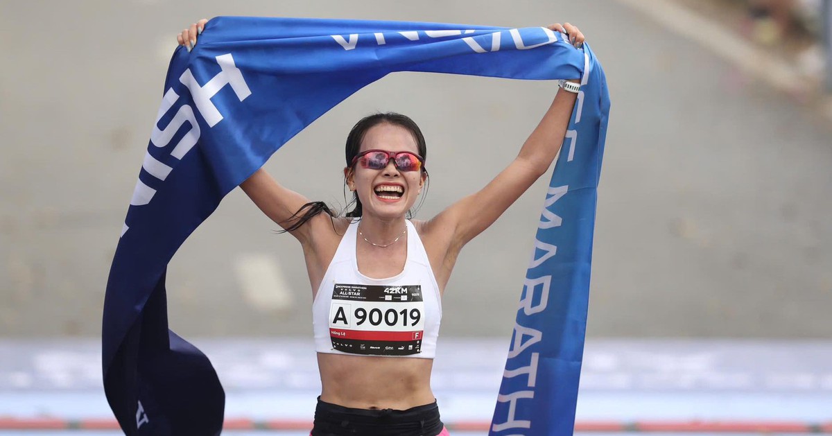 VĐV chuyên nghiệp dự Giải chạy Hành trình theo chân Bác