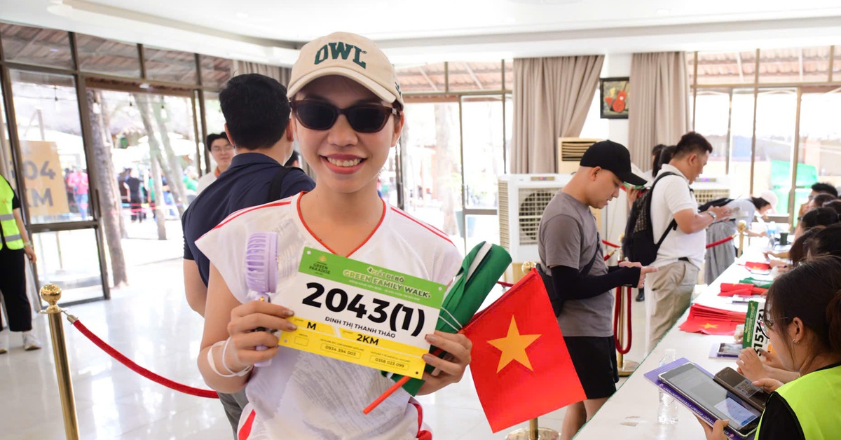 Runner VnExpress Marathon Green Paradise Cần Giờ nhận Bib ngay trung tâm TP.HCM