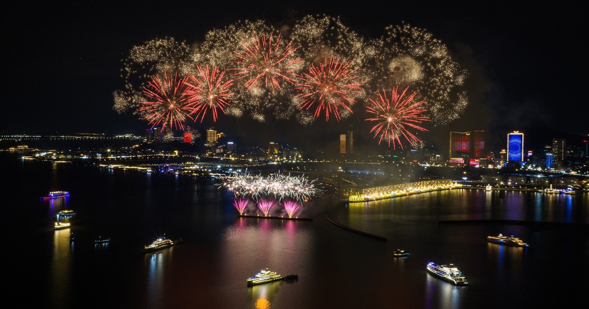 VUI-Fest Ha Long chính thức ra mắt, hàng ngàn du khách hào hứng khám phá