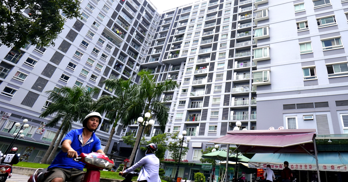 Ngân hàng đồng loạt siết cho vay bất động sản