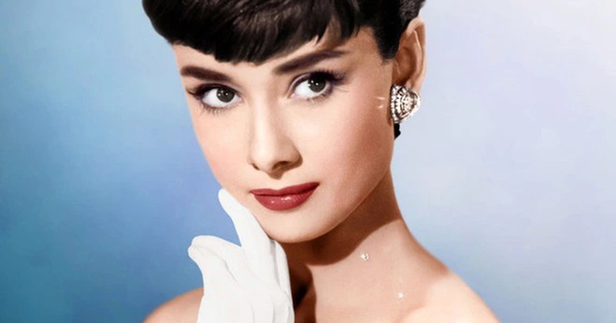 Audrey Hepburn: Ánh trang sức kim cương phía sau những giấc mơ Hollywood